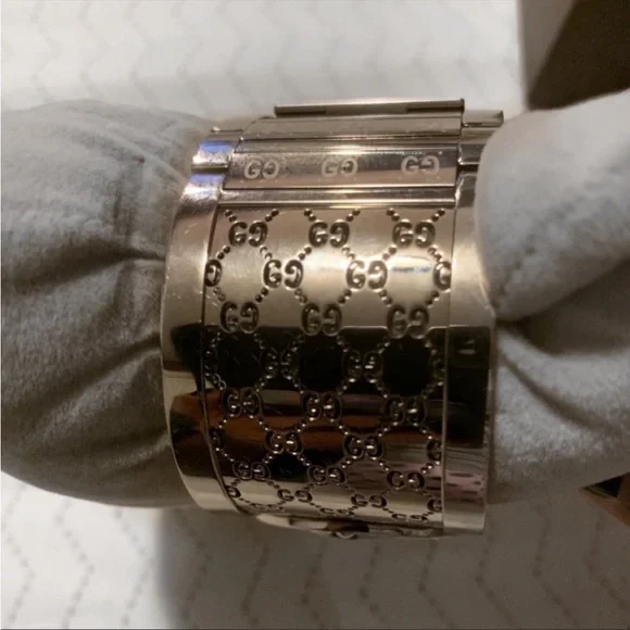 Gucci twist whach - Picture 3 of 5